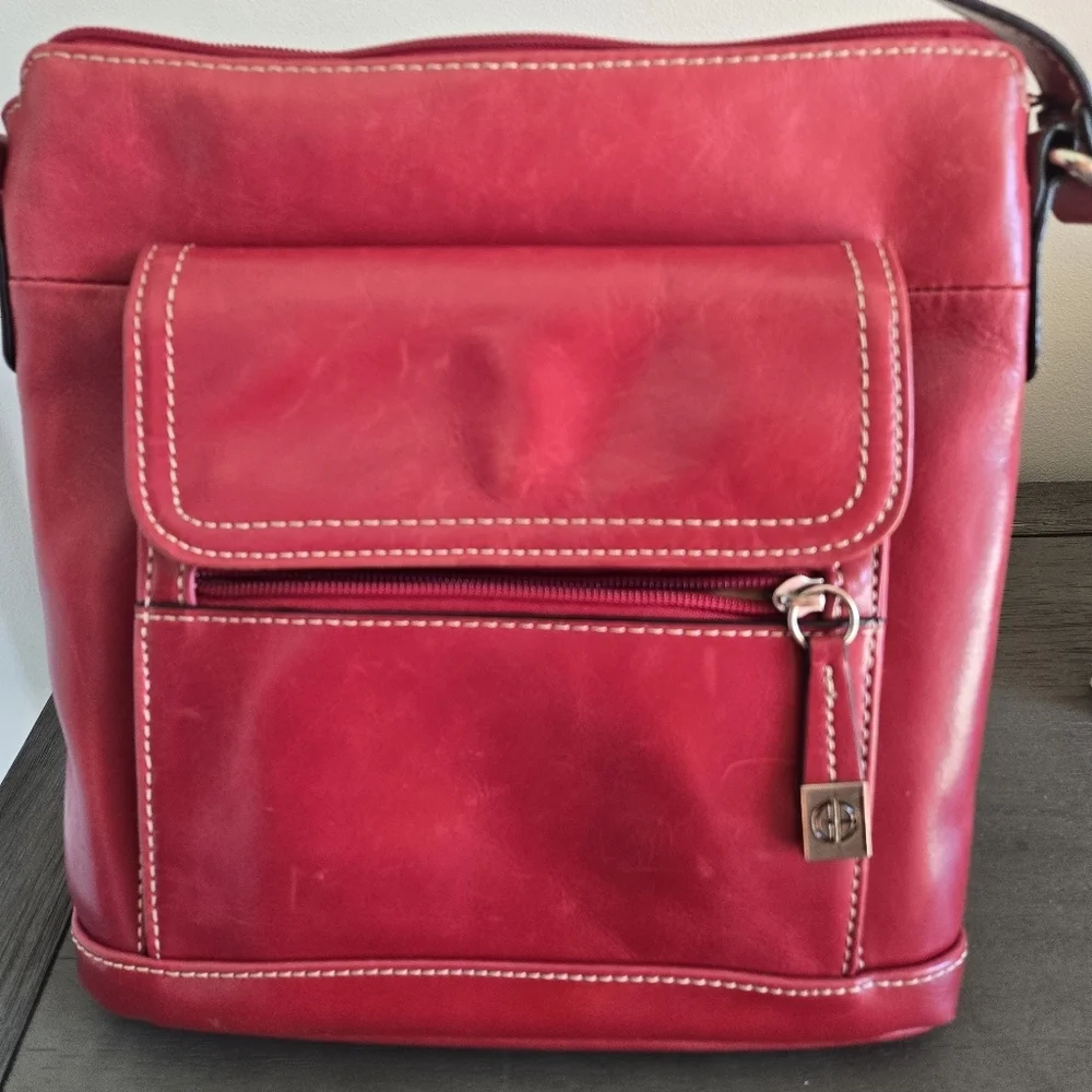Red Leather Giani Bernini Crossbody Bag